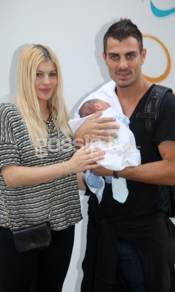 Στέλιος Χαταμπάκης - Όλγα Πηλιάκη: Στο σπίτι τους με το μωρό! 