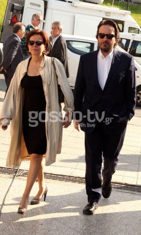 Όλοι ήταν εκεί στο τελευταίο «αντίο» του Νίκου Φώσκολου 