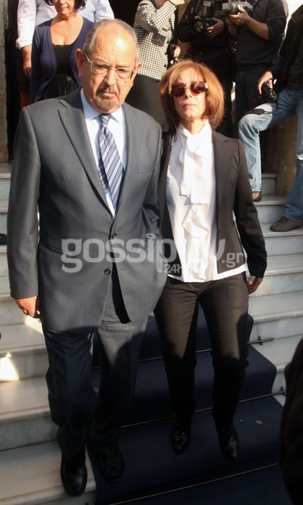 Όλοι ήταν εκεί στο τελευταίο «αντίο» του Νίκου Φώσκολου 