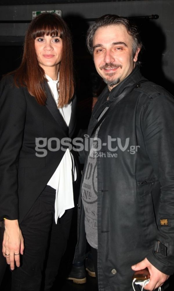 Επίσημη πρεμιέρα για την παράσταση «Τα μούτρα»