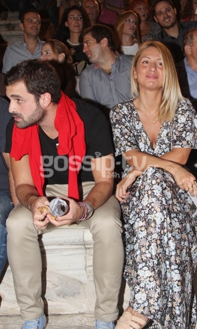 Μαρία Ηλιάκη: Πρώτη δημόσια εμφάνιση με νέο συνοδό! (φωτό)