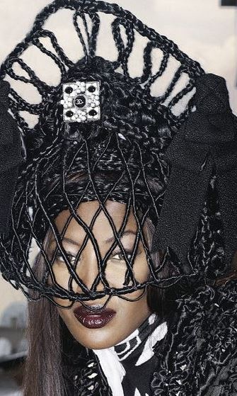 H «Τσαρίνα» Naomi Campbell