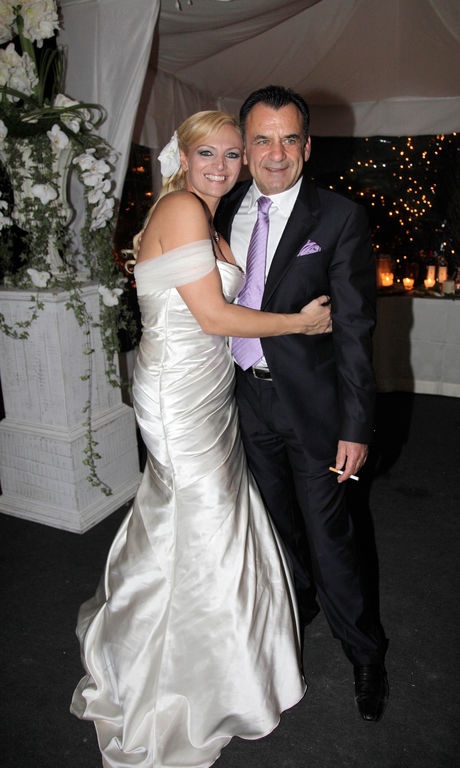 Ο “Super star” γάμος της Λαμπίρη