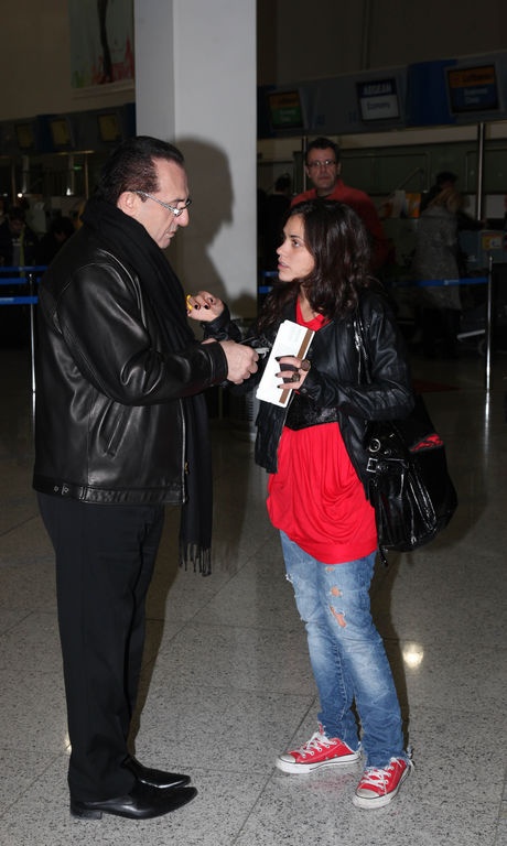 Συγκινητικές στιγμές στο αεροδρόμιο για τον Λευτέρη Πανταζή