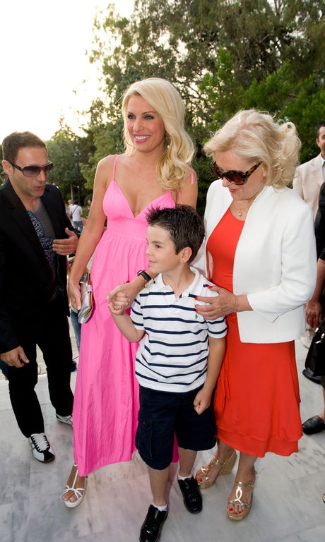 Το… ‘απαγορευμένο’ της Ελένης Μενεγάκη στον γάμο Γκουντάρα-Κακκαβά