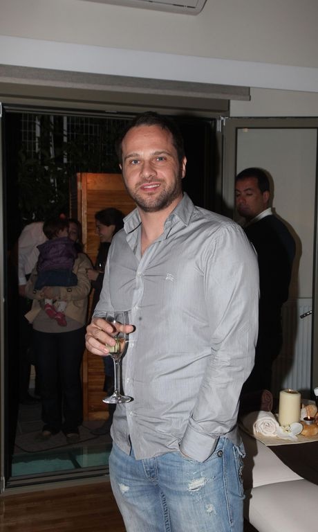 Λαμπερά εγκαίνια