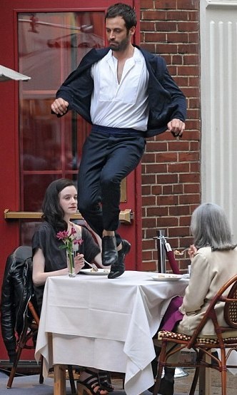 Είναι καλό να είσαι ο σύντροφός της Natalie Portman