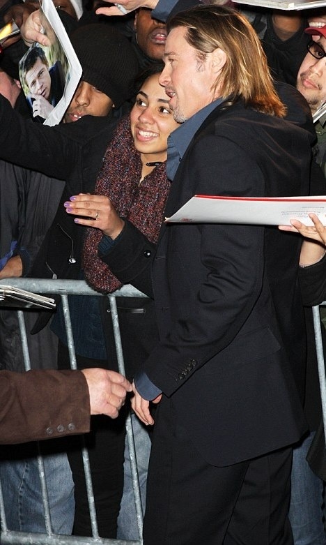 Πώς ξυπνάει τα παιδιά του ο Brad Pitt;