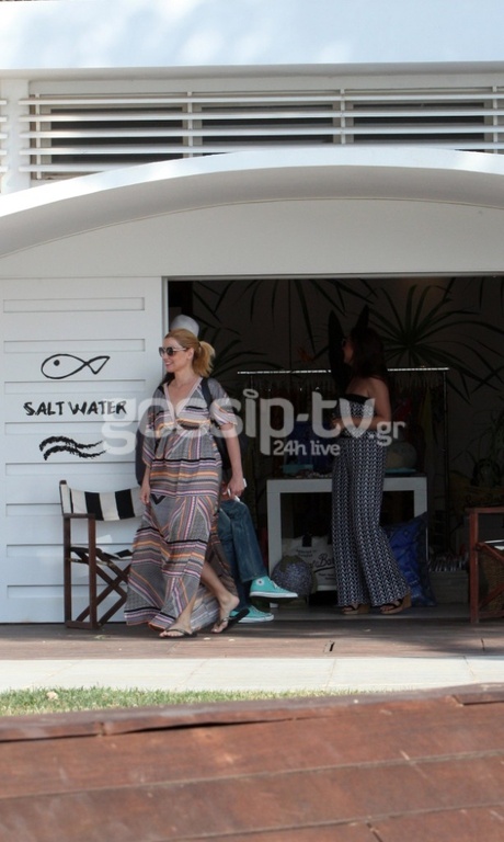 Τους «έπιασε» ο παπαράτσι την ώρα που φωτογραφιζόντουσαν