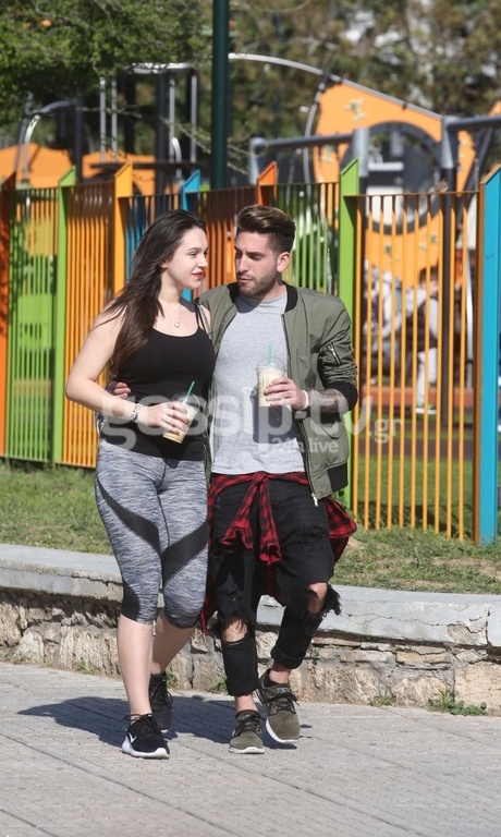 Από το The Voice στην αγκαλιά παίκτη του X-Factor 