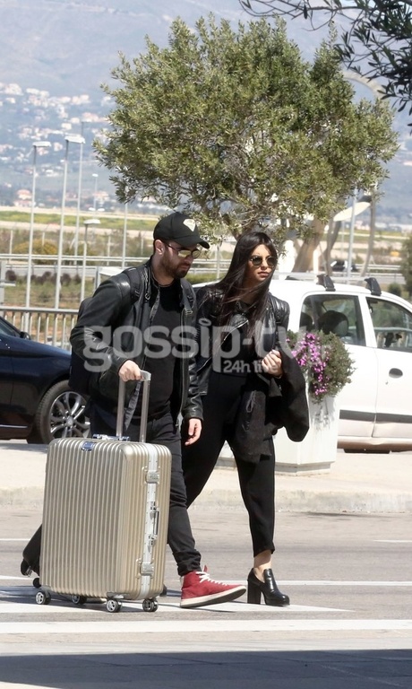 Γιώργος Παπαδόπουλος: Με το κορίτσι του στο αεροδρόμιο