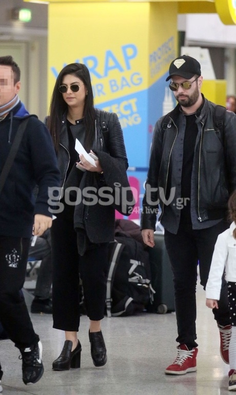 Γιώργος Παπαδόπουλος: Με το κορίτσι του στο αεροδρόμιο