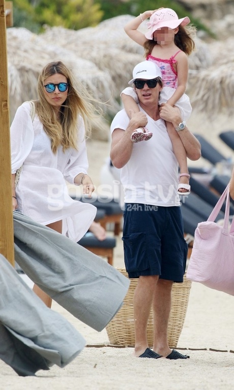 Ευτυχισμένοι μαζί, παντού! 