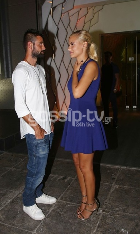 Το βαρύ ζεϊμπέκικο του Μάριου Πρίαμου στον Χολίδη, οι selfies και το γλέντι μέχρι το πρωί!