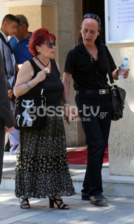 Θλίψη και βαθιά συγκίνηση στο «τελευταίο αντίο» για τον Μιχάλη Δεσύλλα! 