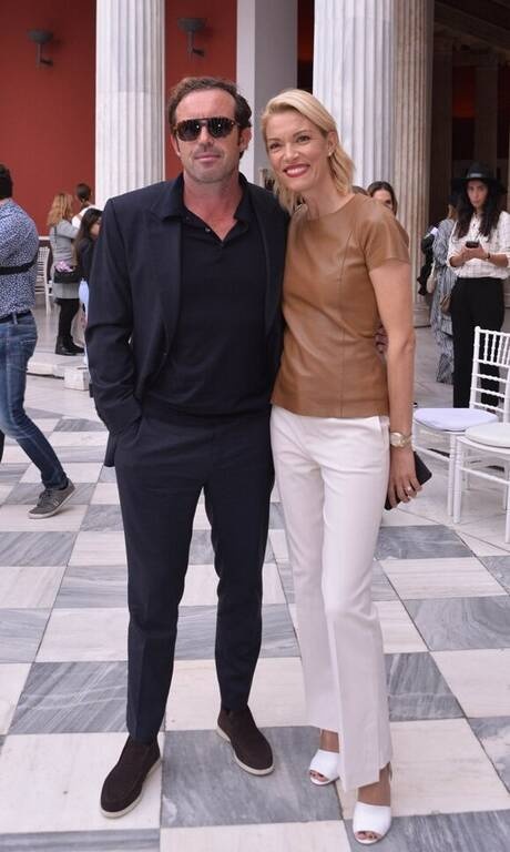 Βίκυ Καγιά- Ηλίας Κρασσάς Πώς θα γινόταν το ζευγάρι αυτό να απουσιάζει από τη λίστα με το πιο fashionable ζευγάρια της χρονιάς. Με αέρα Παρισιού, Μιλάνου και Νέας Υόρκης μαζί.