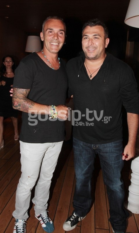 Ποιοι επώνυμοι πήγαν στον… Βασίλη Καρρά (φωτό)