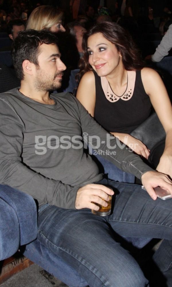 Κατερίνα Παπουτσάκη: Φουσκώνει και την ταΐζει στο στόμα!