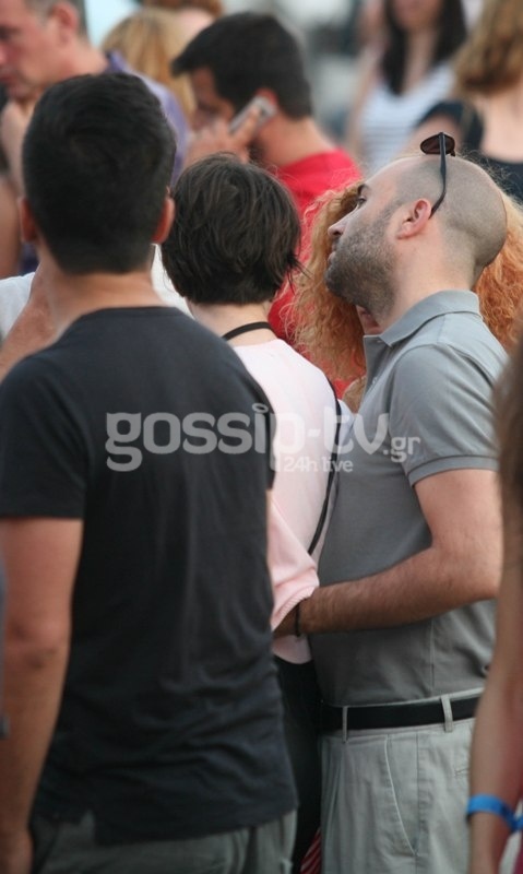 Αυτά είναι! Ο Μπογδάνος, η αγαπημένη του και το τρυφερό άγγιγμα κάτω από τη μπλούζα!