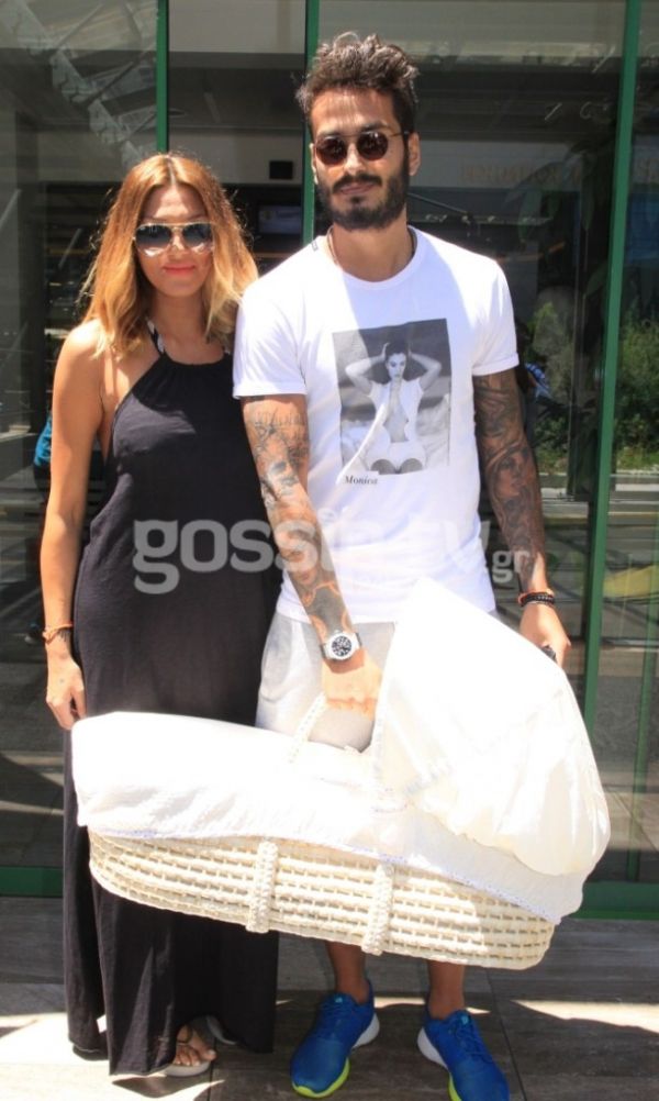 Αγγελική Ηλιάδη: Οι πρώτες φωτογραφίες από την έξοδο της από το μαιευτήριο! 