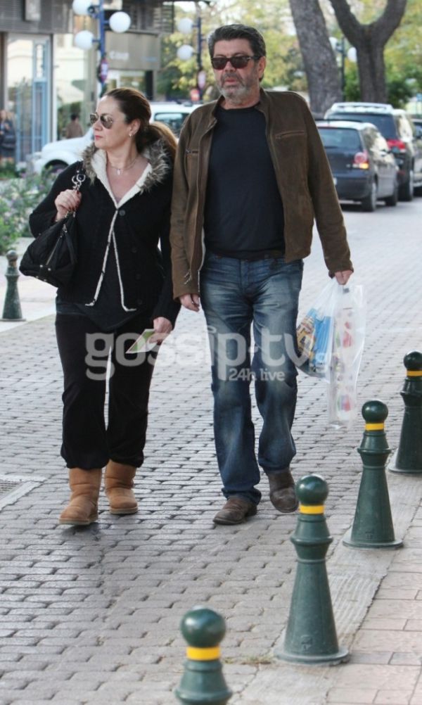 Γιάννης Λάτσιος: Βόλτα με την αδερφή του στην Κηφισιά