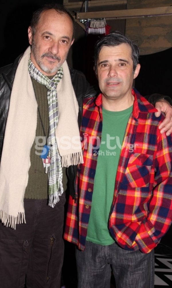 Κατερίνα Καραβάτου:  Βραδινή έξοδος στο θέατρο χωρίς τον Κρατερό