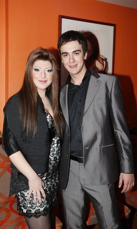 Το φωτογραφικό άλμπουμ του αρραβώνα της κόρης της Άντζελας