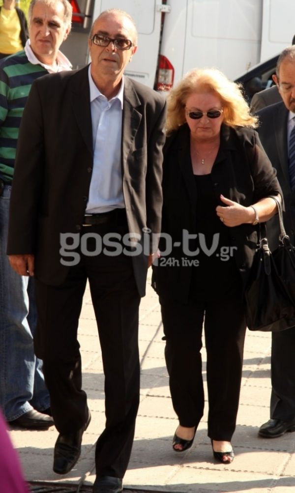 Όλοι ήταν εκεί στο τελευταίο «αντίο» του Νίκου Φώσκολου 