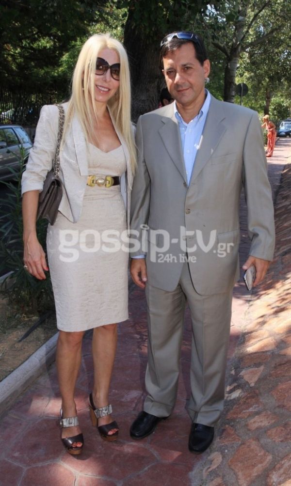 Εγκαινιάστηκε η πλατεία «ΕΛΠΙΔΑ- Μαριάννα Β. Βαρδινογιάννη»