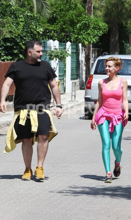 Αρναούτογλου: Στο Ηράκλειο χωρίς τη σύντροφό του Κατερίνα Κόκλα αλλά με την… 