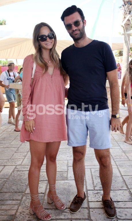 Ε ναι! Αυτό είναι το πιο σικάτο ζευγάρι της πόλης!