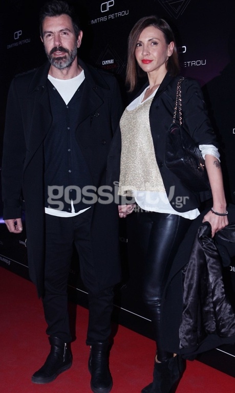 Επίδειξη μόδας με λαμπερούς καλεσμένους