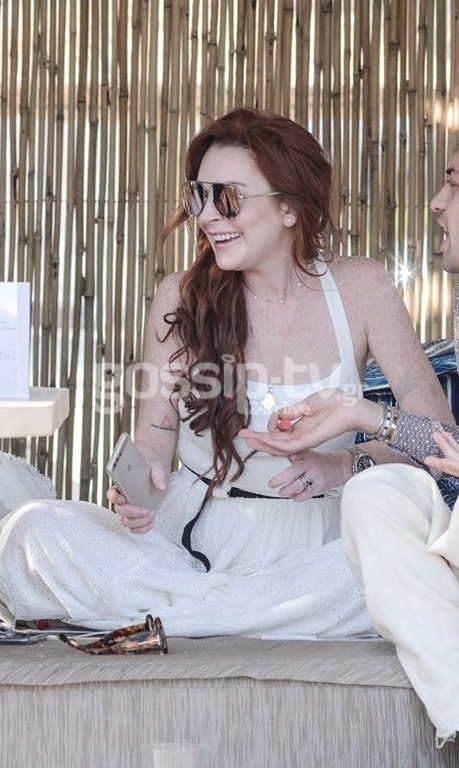 Lindsay Lohan: Στη Μύκονο κι αυτό το καλοκαίρι