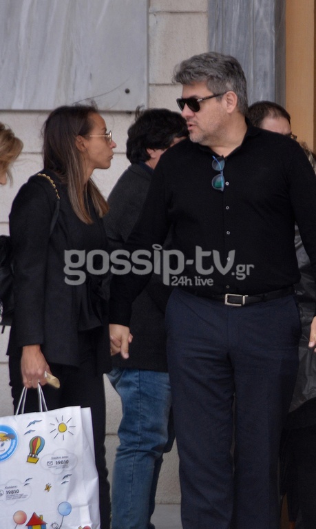 Το τελευταίο «αντίο» στον Γιώργο Παπαζήση!