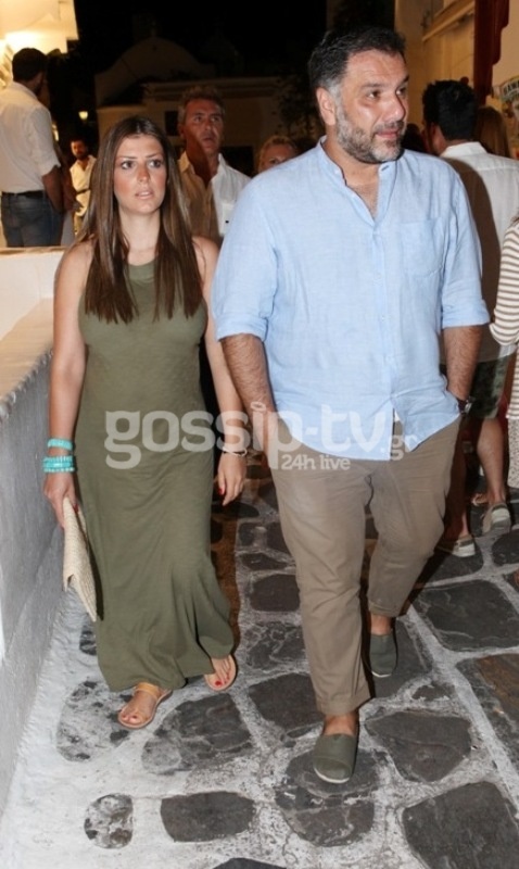 Από τη Νάξο στη Μύκονο με την κοιλιά να μεγαλώνει!