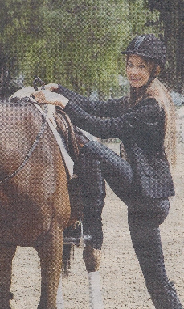 Η Άννα Πρέλεβιτς κάνει ιππασία