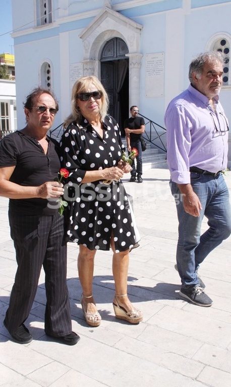 Το τελευταίο «αντίο» στον Τάκη Εμμανουήλ