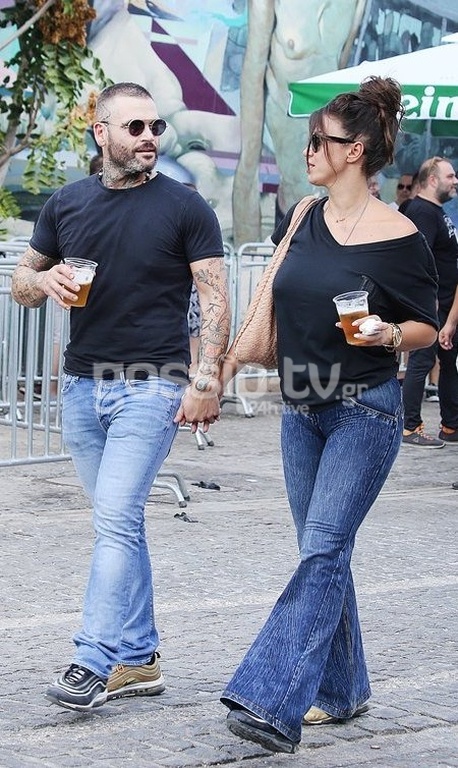 Χεράκι-χεράκι το ερωτευμένο ζευγάρι