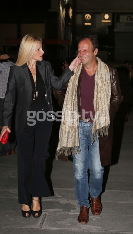 Λαμπερή πρεμιέρα: Ο αγνώριστος Στ. Ψάλτης, η ρομαντική ιστορία και οι επώνυμοι καλεσμένοι