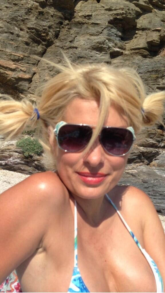 Η ευλογημένη μέρα της Ελένης Μενεγάκη!