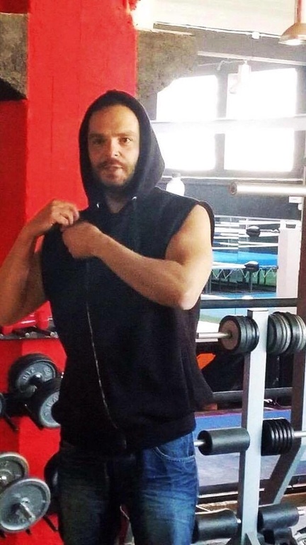 Τι κάνει ο Πέτρος Πολυχρονίδης στο video clip του Lava