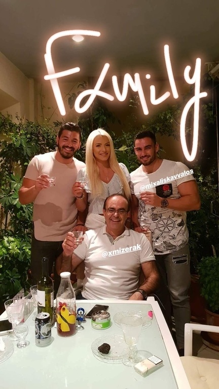 Ο Πάνος Ζάρλας για φαγητό στα πεθερικά του