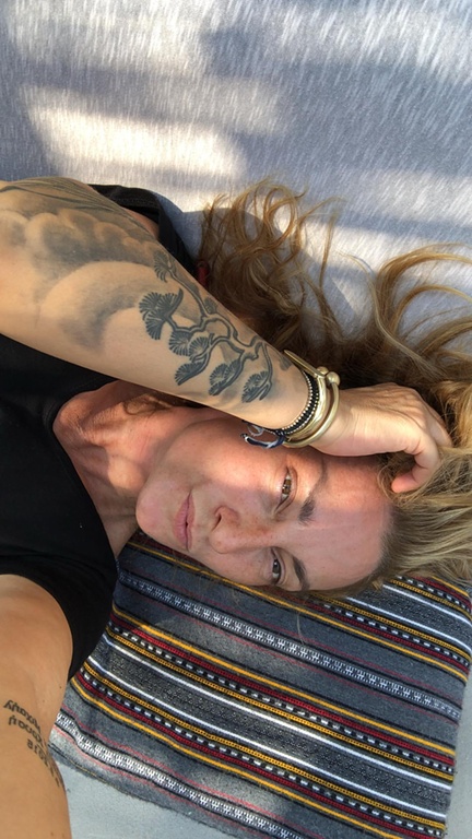 Ρούλα Ρέβη: Έτσι είναι το πρόσωπό της χωρίς μακιγιάζ! 