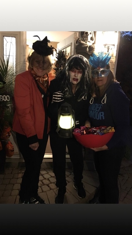 Γιόρτασε το Halloween και διασκέδασε με την ψυχή της! Την αναγνωρίζετε; 