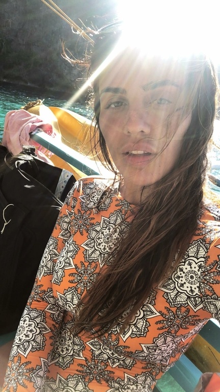 Η Κόνυ Μεταξά «κολάζει» και τις Φιλιππίνες