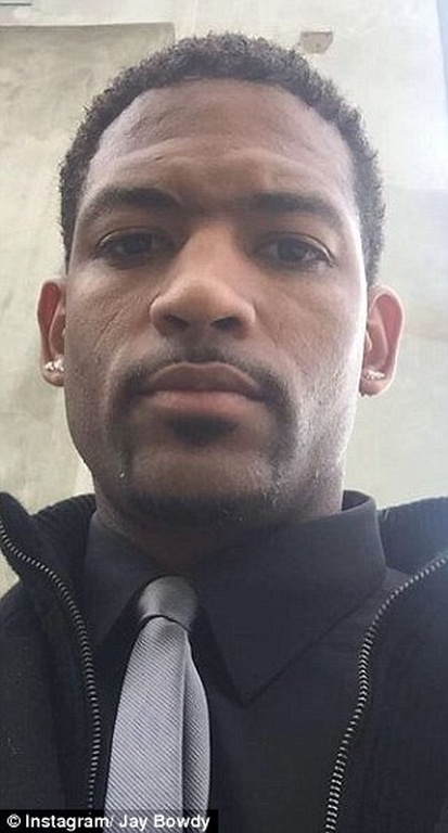 Ανερχόμενος ηθοποιός μετέδωσε live την αυτοκτονία του στο facebook