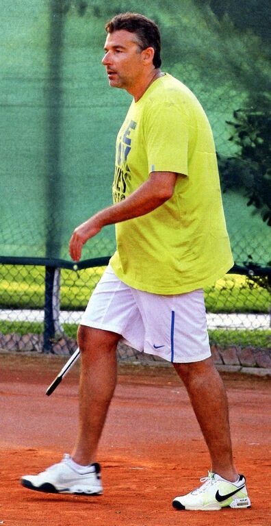 Θέλεις να σου μάθω… τένις;