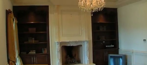 Δείτε πώς είναι το εσωτερικός χώρος της έπαυλης όπου πέθανε ο Michael Jackson