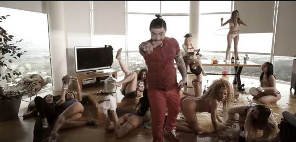 Ελισάβετ Αϊνατζόγλου: Στο πιο προκλητικό video clip που έχει γυριστεί ποτέ