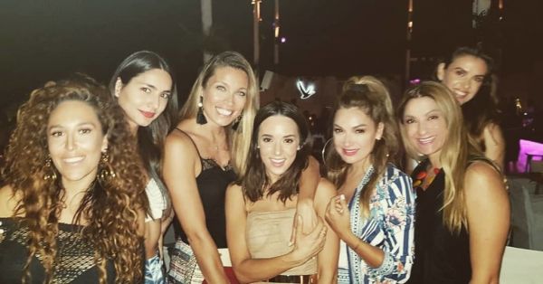 Καλομοίρα: Οι ξέγνοιαστες στιγμές της στην Ελλάδα 